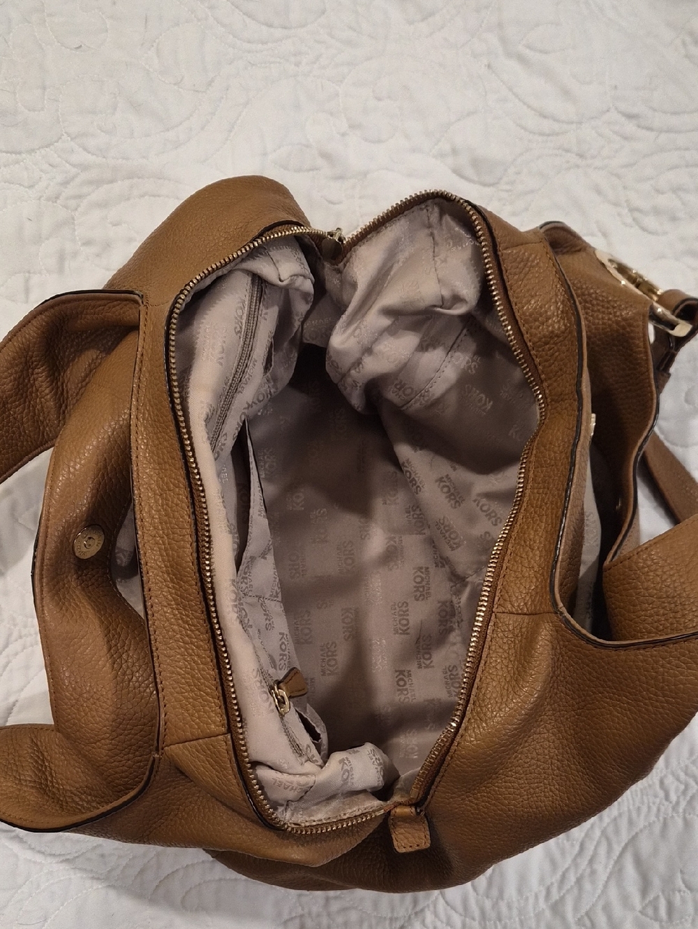 Michael Kors Tan Leather Hobo Bag with Gold MK Accent - Picture 4 of 13